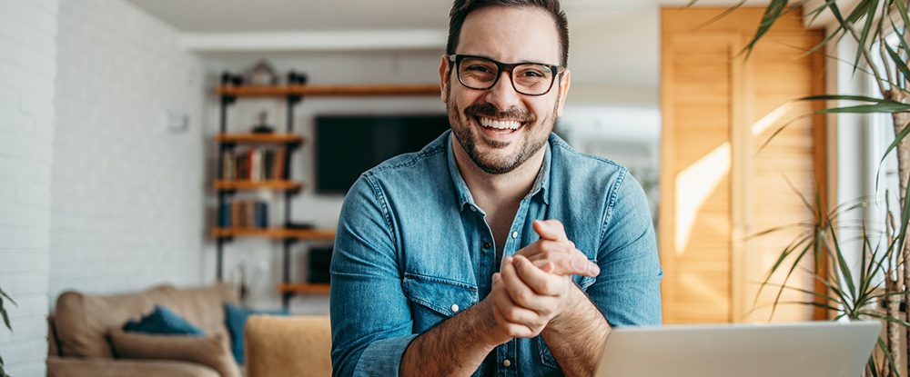 É possível controlar a jornada de funcionários em home office